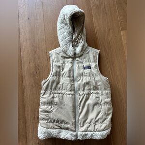 Patagonia hooded w Reversible puffer vest